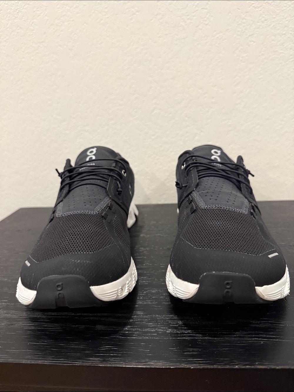 On Cloud 5 Running Men's Size 12.5 Athletic Shoe in Black / White Excellent Cond - Picture 5 of 8